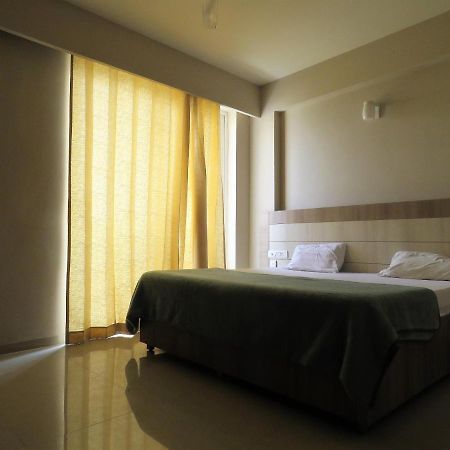 Vrindavan Inn מראה חיצוני תמונה