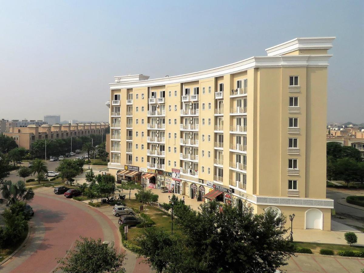 Vrindavan Inn מראה חיצוני תמונה