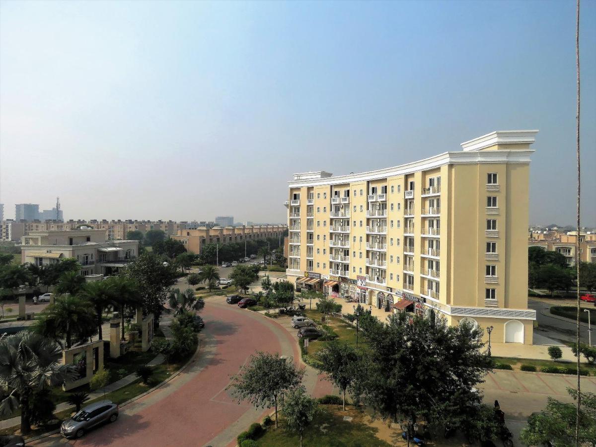Vrindavan Inn מראה חיצוני תמונה